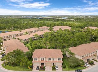 215 SW Walking Path, Stuart, FL 34997