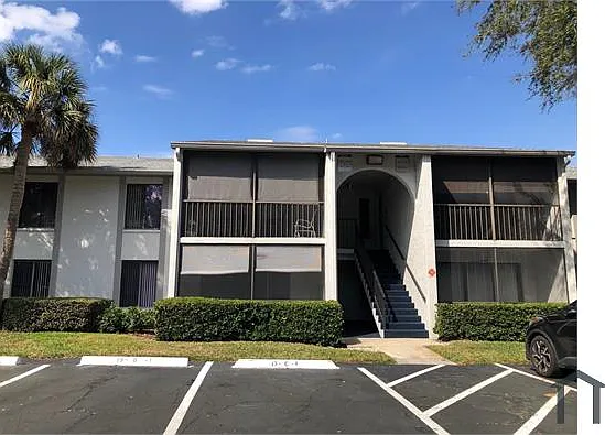 2 bed, 1025 sqft, $1,650 — Photo 2