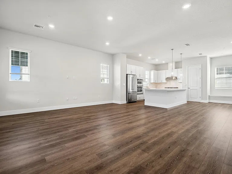 7244 Sutton Ln — Photo 28