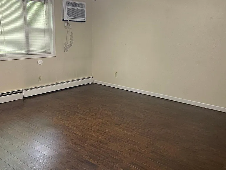 2317 Ohio Ave #11 — Photo 2