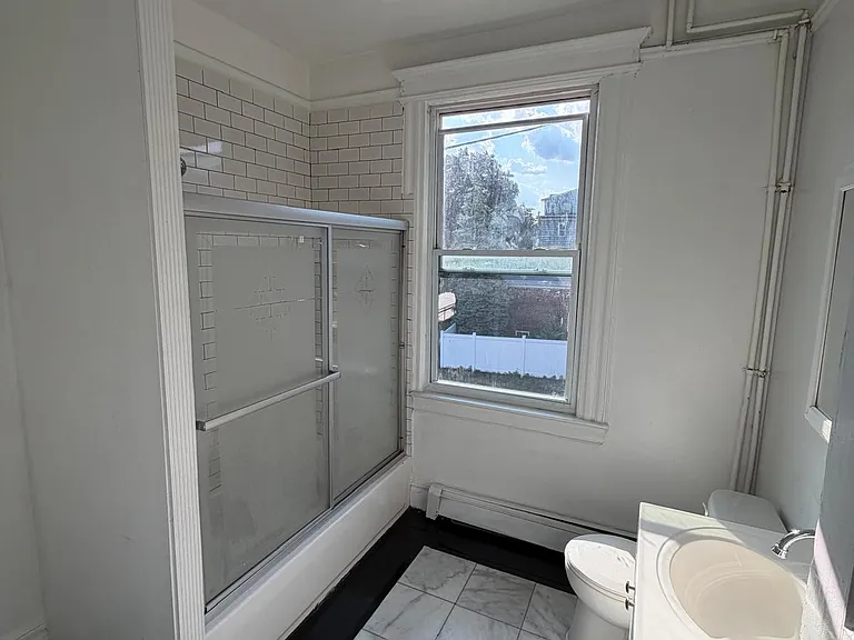 410 Chadwick Ave #B — Photo 8