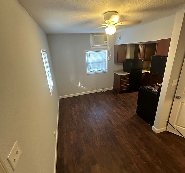 2nd image of 1014 N 6th St