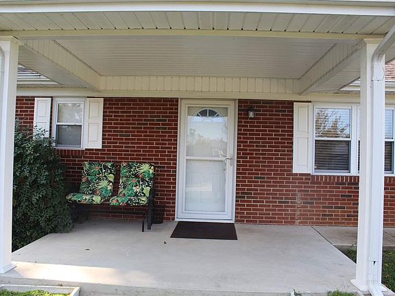 3rd image of 2717 Conrad Dr