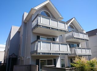 4416 44th Ave SW APT 201, Seattle, WA 98116