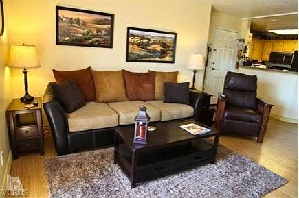 4th image of 5805 Oak Bend Ln Unit 204