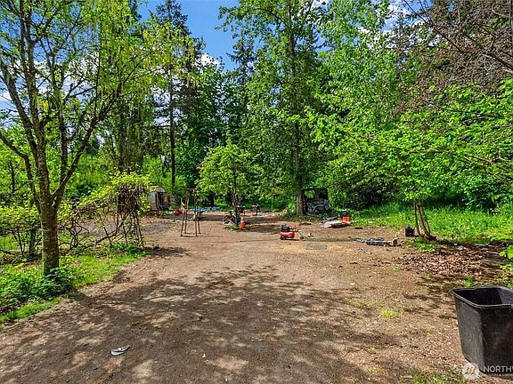 4th image of 4208 252nd Street Ct E
