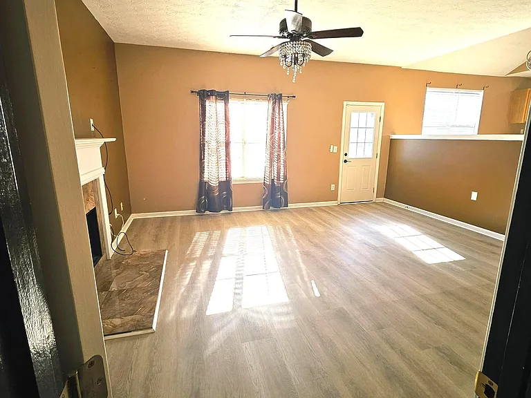 1278 Labrador Ln — Photo 6