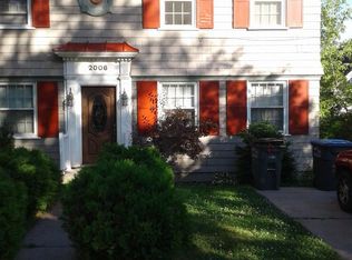 2006 E 2nd St #A, Duluth, MN 55812