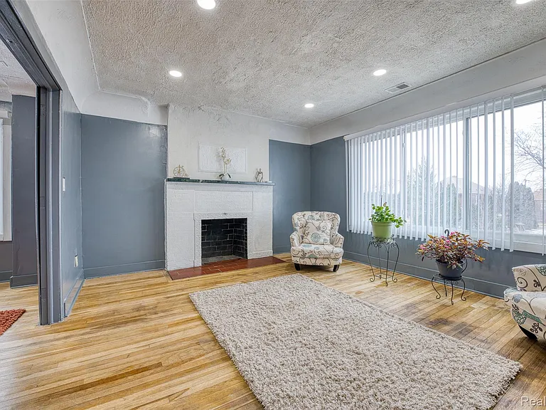 8770 Dexter — Photo 7