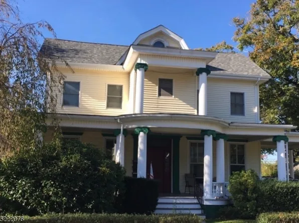 137 Belvidere Ave, Washington Boro, NJ 07882