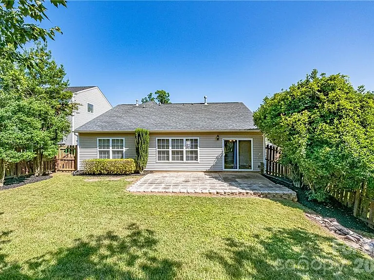 12819 Slade Castle Ct — Photo 25