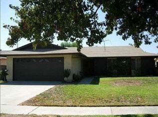 9660 Niagara Ave, Fontana, CA 92335