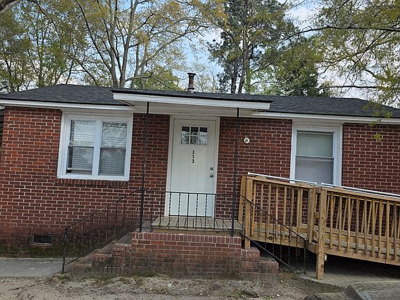 5th image of 313 Gabriel St
