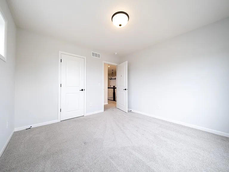 3849 Thrush St — Photo 36