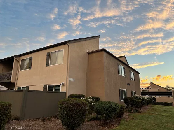 24431 Trevino Dr Unit V10, Valencia, CA 91355