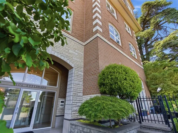 104 Esplanade #304, Nanaimo, BC V9R 0G6