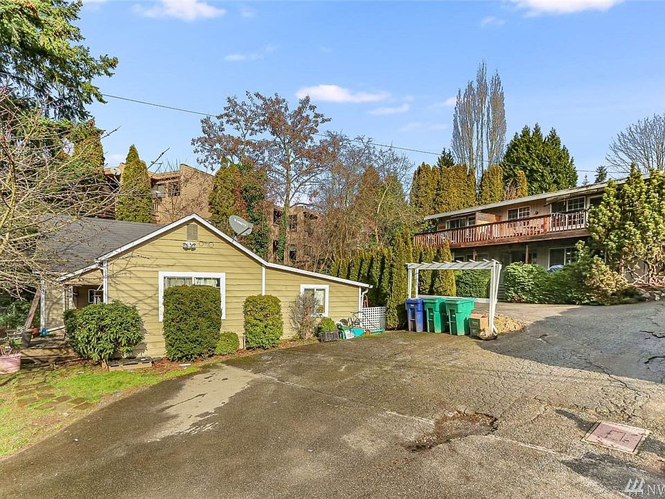 1st image of 11438-11444 99th Pl NE