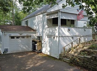 2599 Oakhill Dr, South Park, PA
