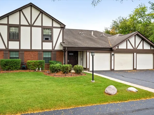 1221 Plum Tree Ct Unit D1, Schaumburg, IL 60193