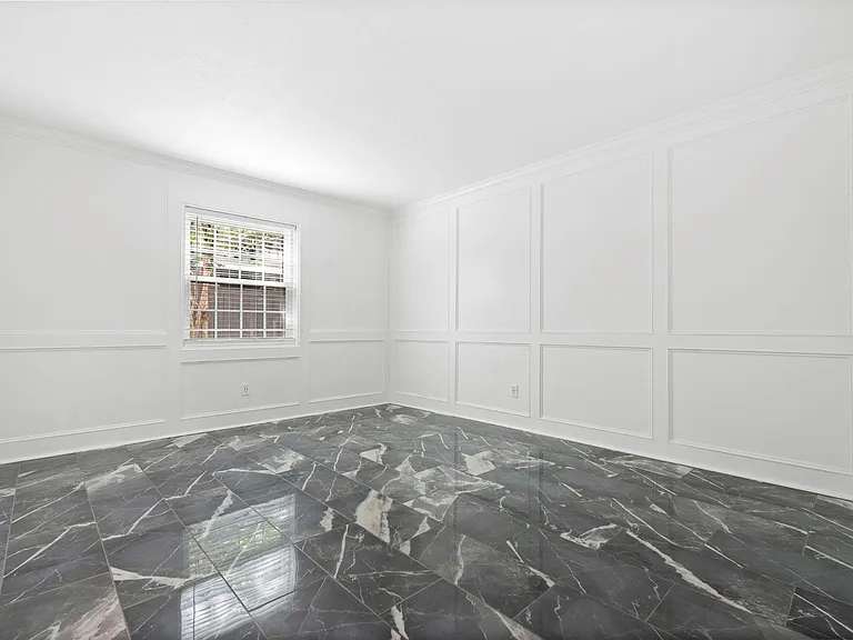 7900 Westheimer Rd #121 — Photo 17