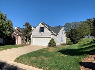 11 Wheelwright Ct, Greensboro, NC 27455