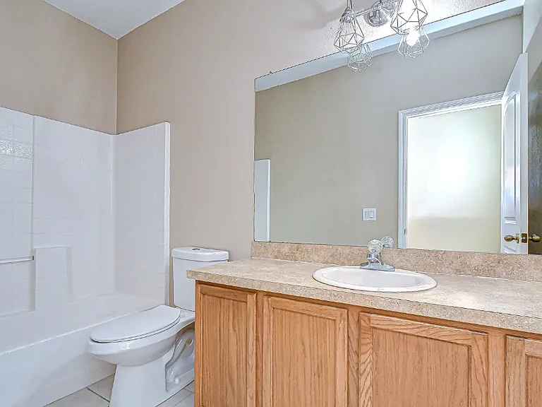 10720 Chesham Hill Ct — Photo 17