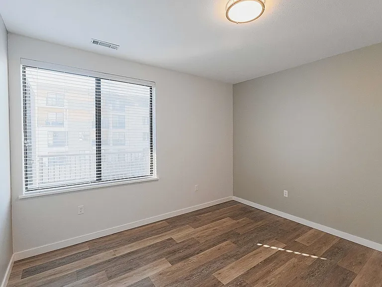 River Rock Apartments — Photo 111