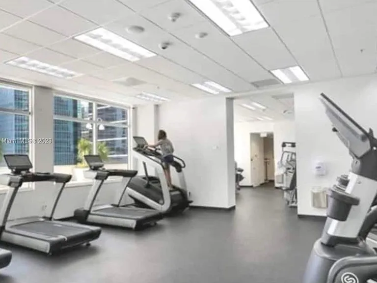 1200 Brickell Bay Dr #32 — Photo 30