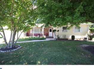 4 Stamy Dr, Ewing, NJ 08618