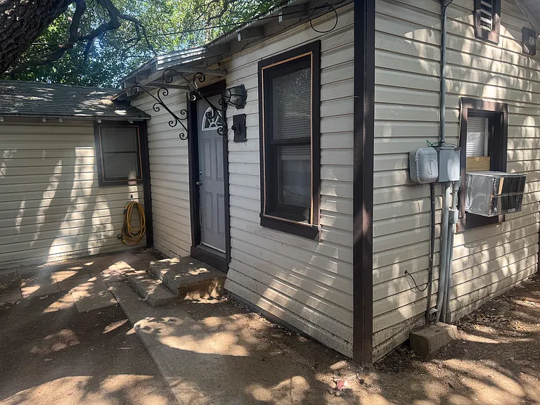 542 Topeka Blvd #3 — Photo 10