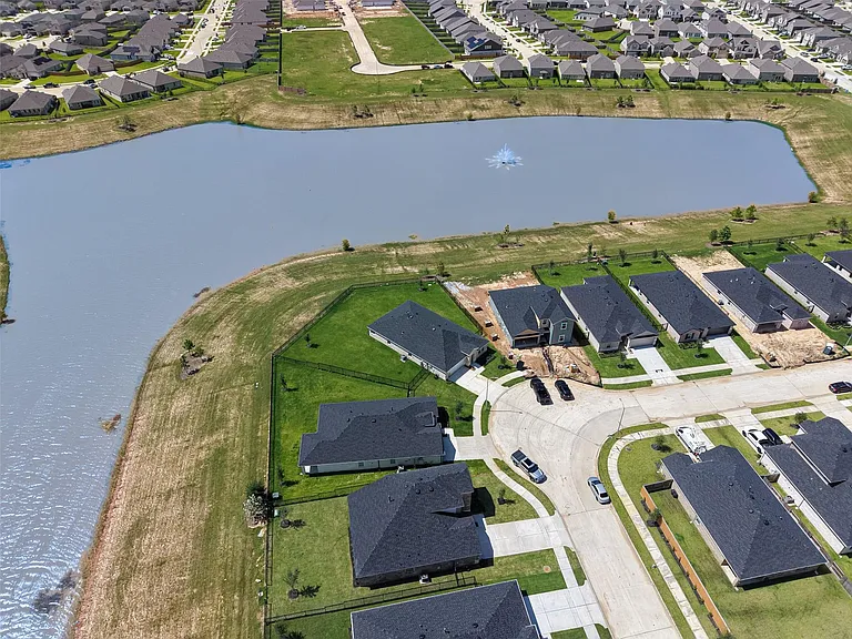 6127 Bella Breeze Dr — Photo 37