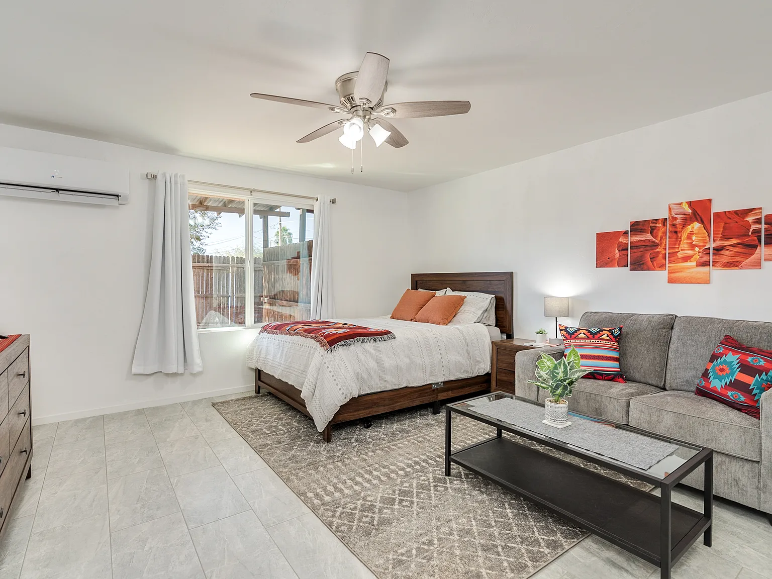 Studio, 450 sqft, $1,600 — Photo 3