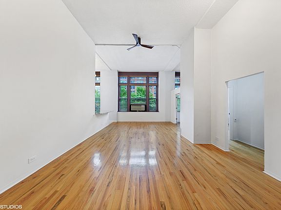 3rd image of 600 S Dearborn St APT 214