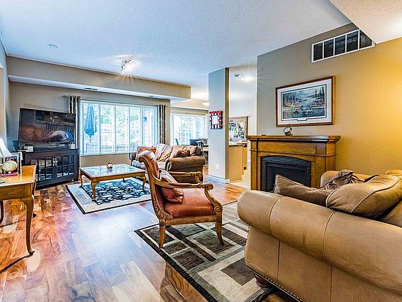 from foyer lioving area