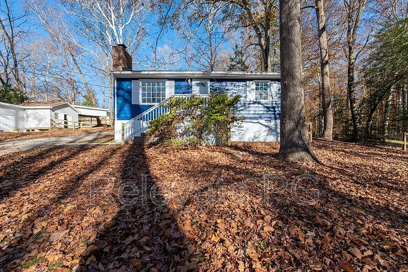 1st image of 6805 Lakeshore Dr