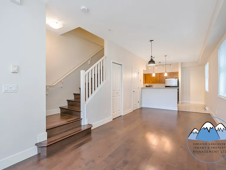 4458 Albert St #204 — Photo 18