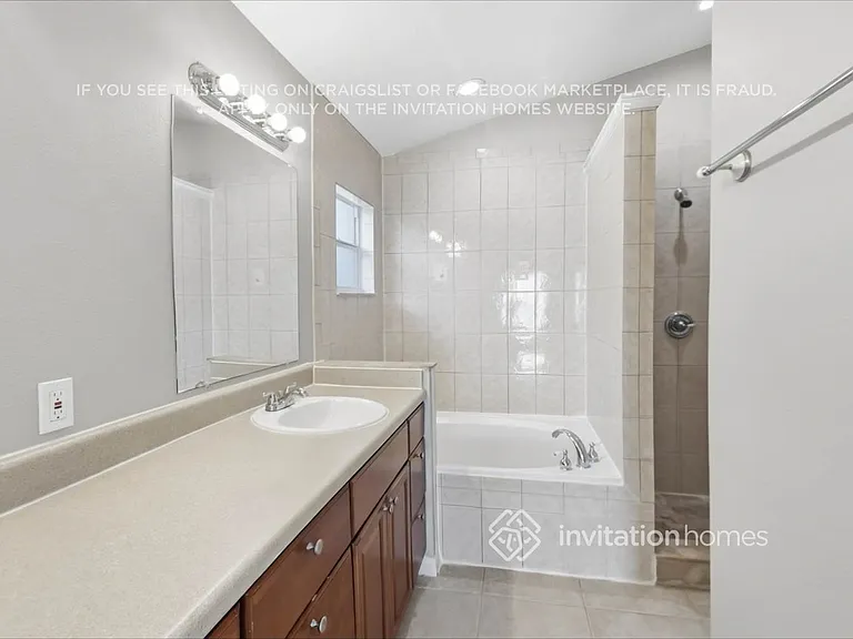 10210 Merrimac Manor Dr — Photo 11