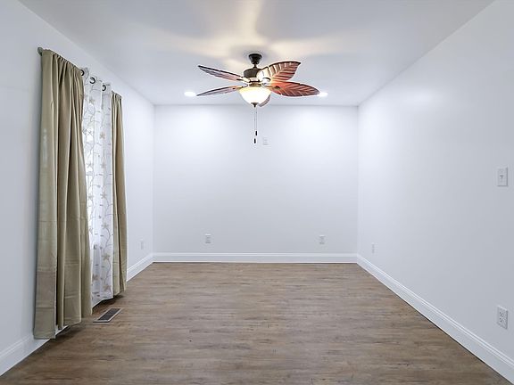 5th image of 7902 Alexander St