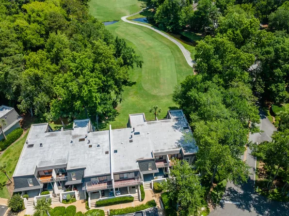 1 Gloucester Rd APT 102, Hilton Head Island, SC 29928