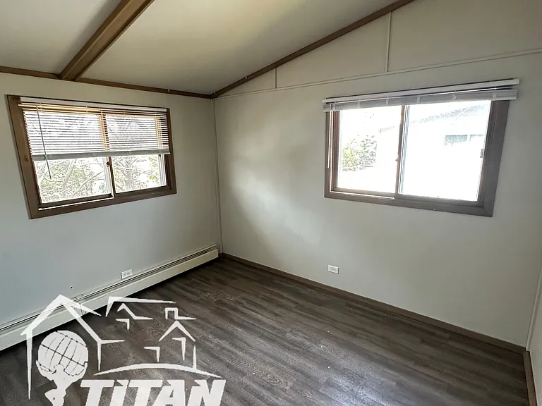 1135 Moreland St #1 — Photo 4