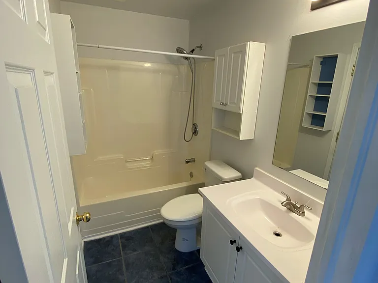 239 Stiver St #B — Photo 12