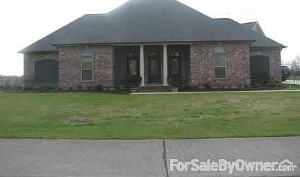 1st image of 227 Chateau Dr