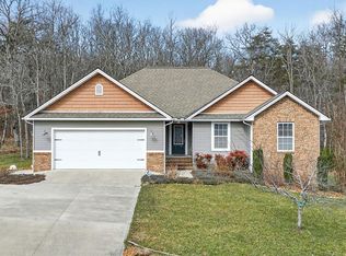 513 Lakeview Dr, Fairfield Glade, TN 38558