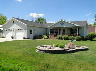 113 Ithaca Rd, Houghton Lake, MI 48629
