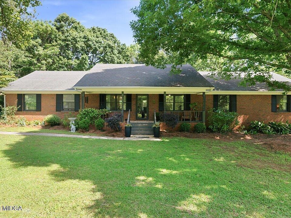 1st image of 1608 Rumble Rd