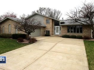 18816 Creekview Ln, Mokena, IL 60448