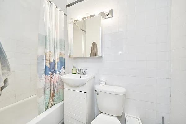 Rented by Living New York | media 13