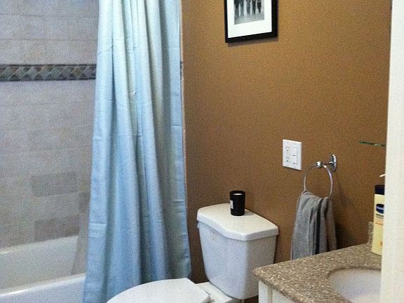 Lovely Ceramic Tile Bathroom