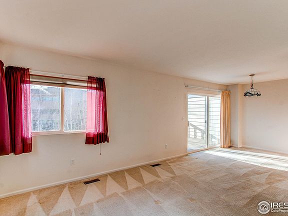 5th image of 230 Acacia Dr