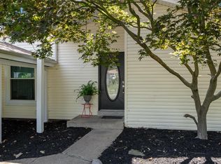 512 Blackearth Ct, Florissant, MO 63031